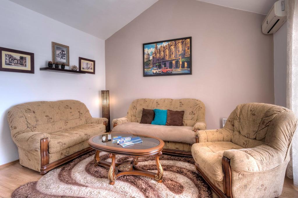 Wukovic Apartments Tivat Buitenkant foto