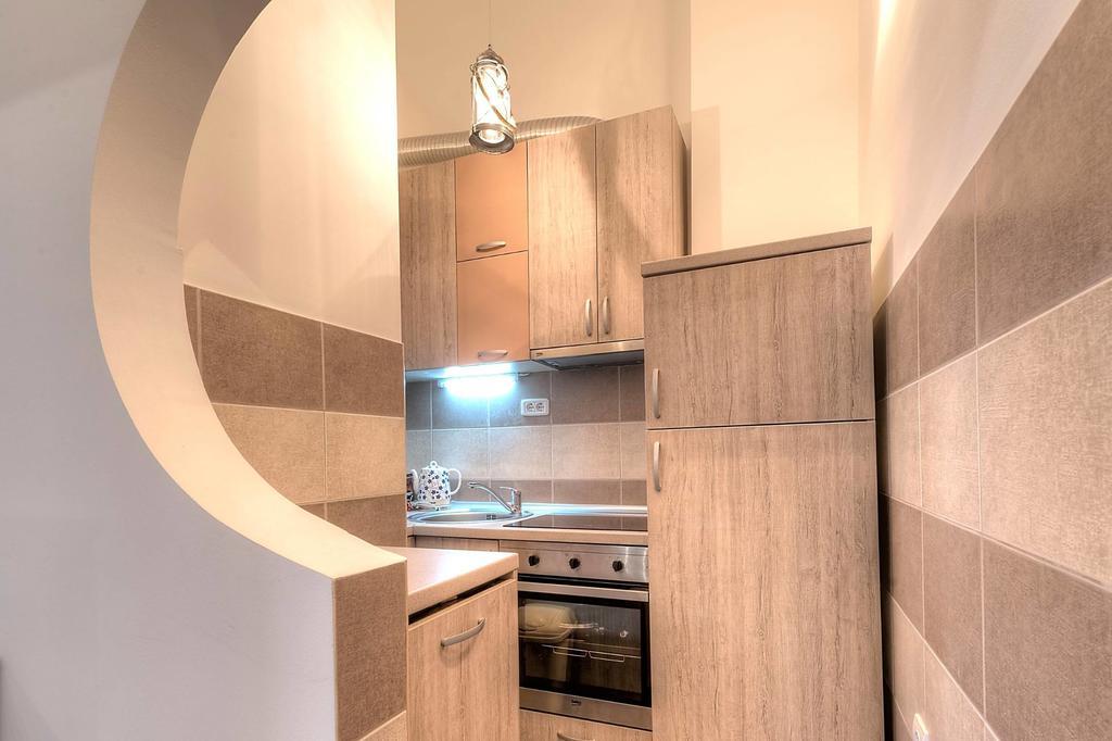 Wukovic Apartments Tivat Buitenkant foto