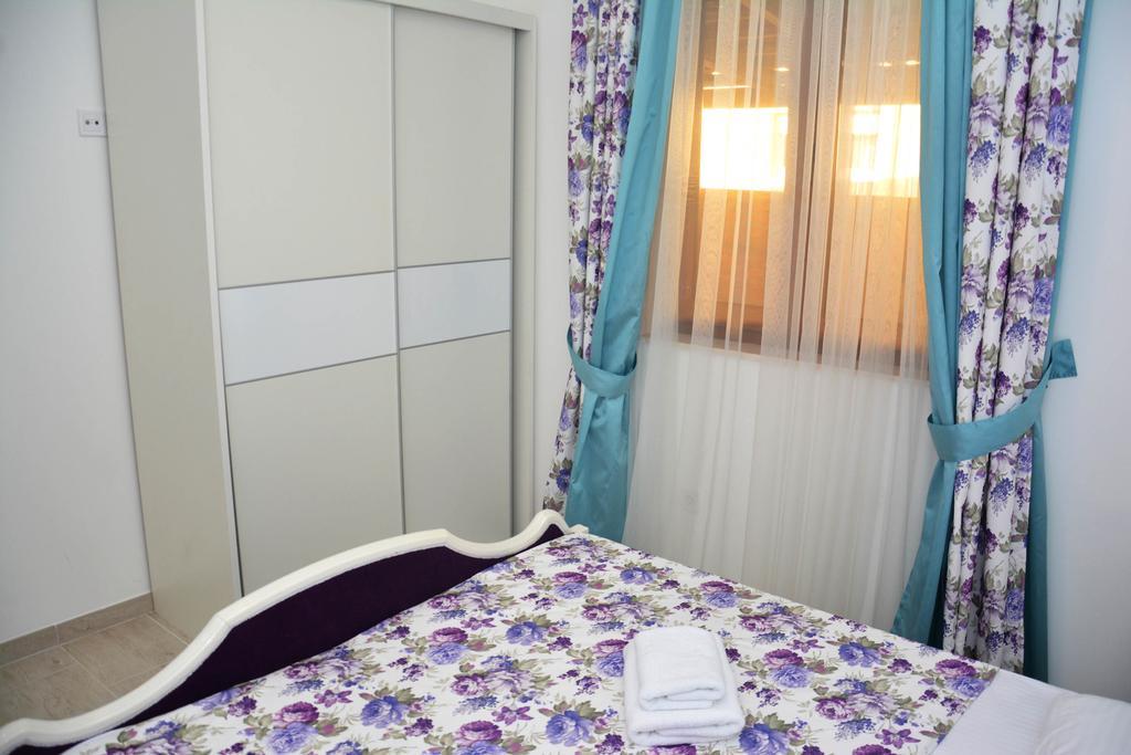Wukovic Apartments Tivat Buitenkant foto