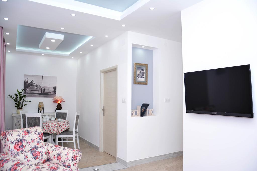 Wukovic Apartments Tivat Buitenkant foto