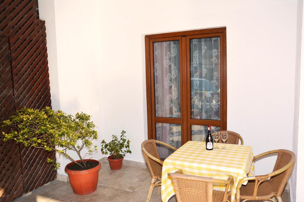Wukovic Apartments Tivat Buitenkant foto