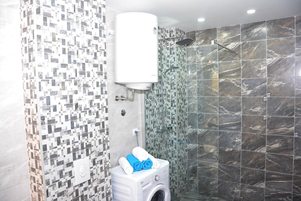 Wukovic Apartments Tivat Buitenkant foto
