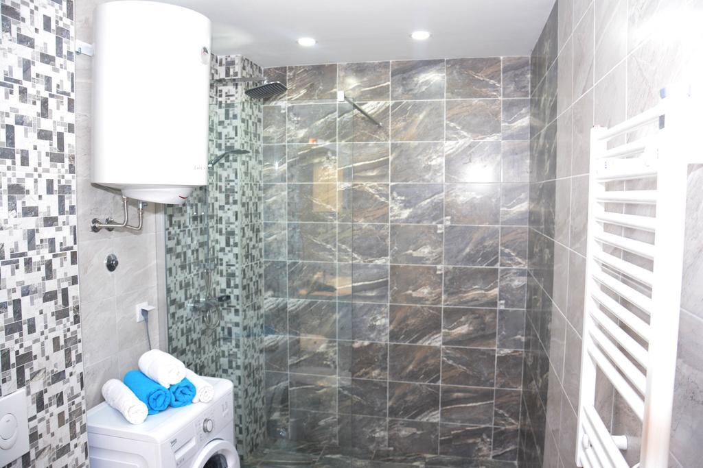Wukovic Apartments Tivat Buitenkant foto