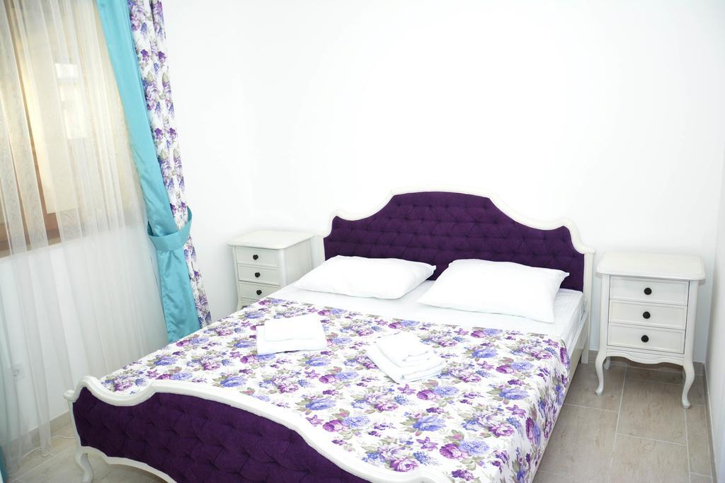 Wukovic Apartments Tivat Buitenkant foto