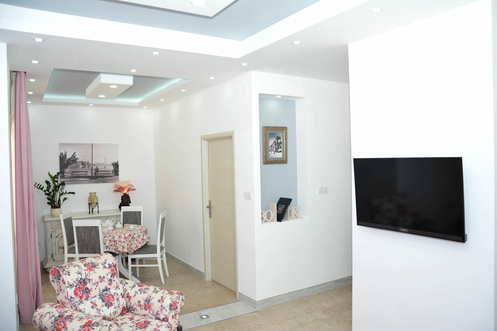 Wukovic Apartments Tivat Buitenkant foto