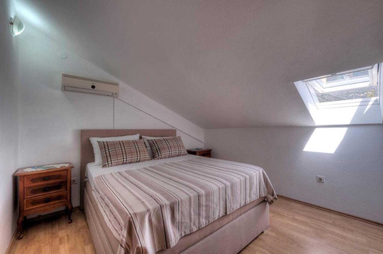 Wukovic Apartments Tivat Buitenkant foto